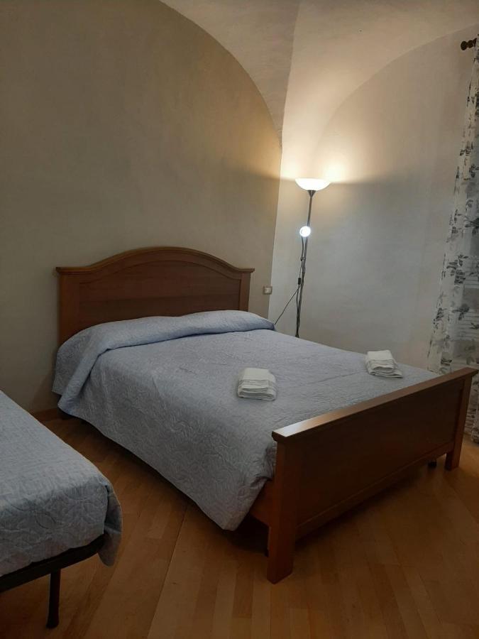Alloggi Piazza Umberto Primo Pacentro Exteriör bild